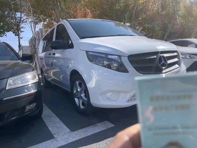 枣庄17年奔驰威霆2