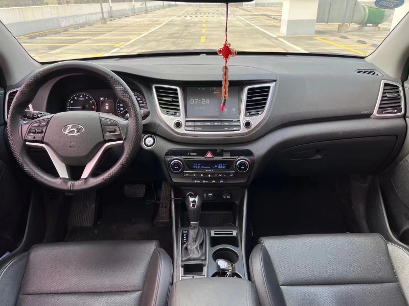 徐州17年现代途胜6