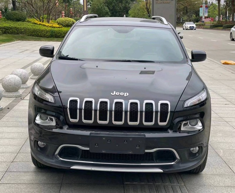 宜春18年Jeep自由光8