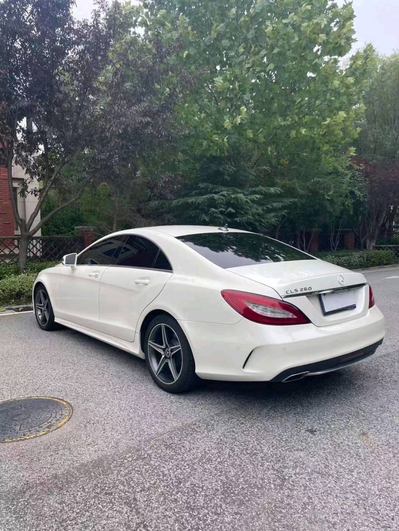东营17年奔驰CLS3