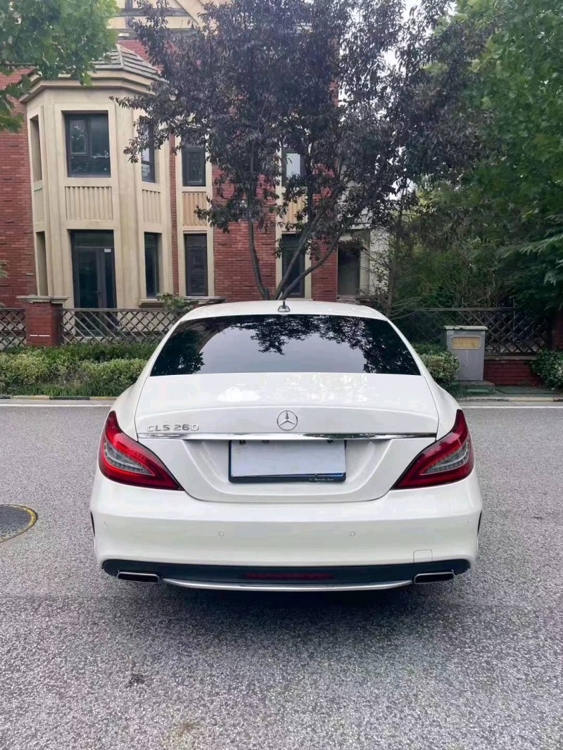 东营17年奔驰CLS1