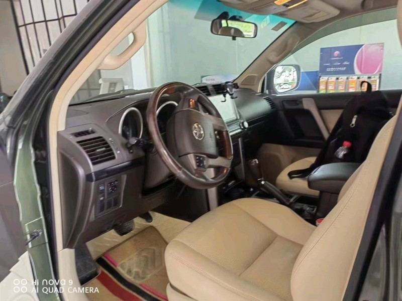 济南11年丰田普拉多2