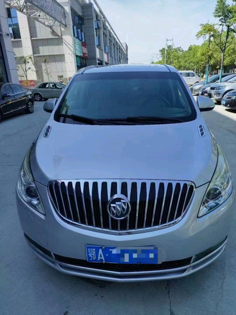 武汉13年别克GL81