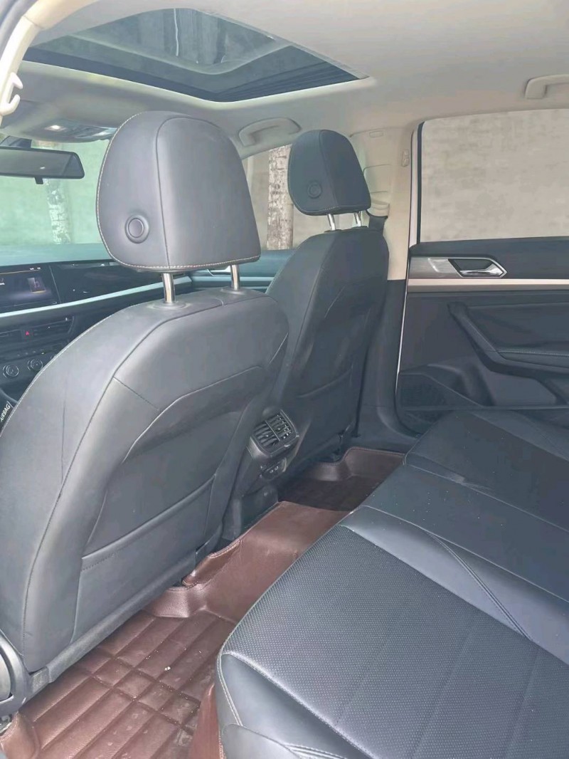 保定22年大众朗逸7