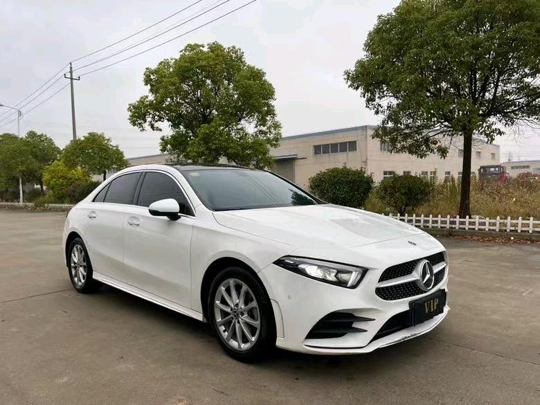 盐城19年奔驰A8