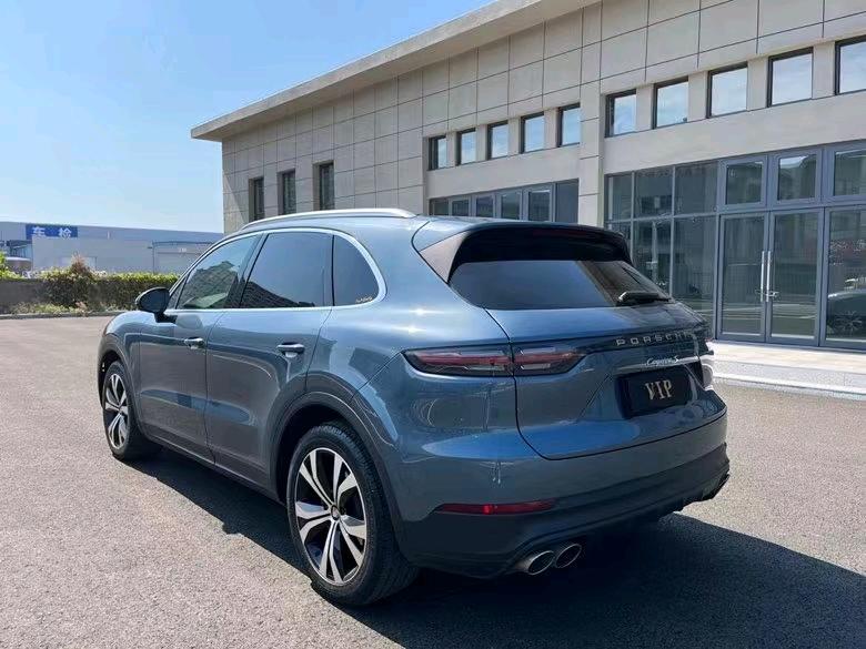 盐城18年保时捷卡宴9