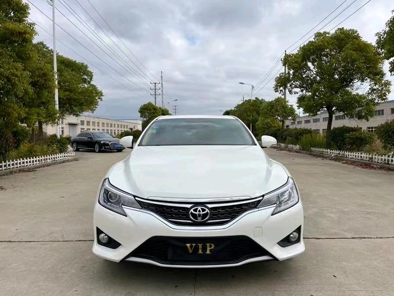 盐城15年丰田锐志1