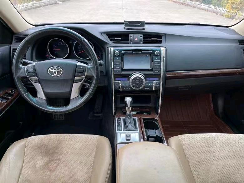 盐城15年丰田锐志6