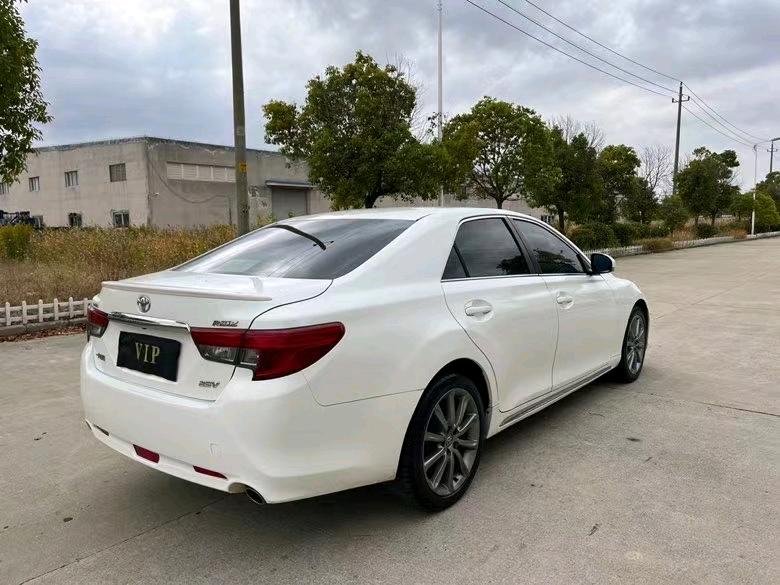 盐城15年丰田锐志8