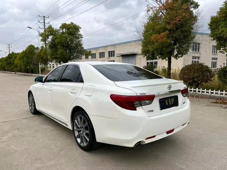 盐城15年丰田锐志9