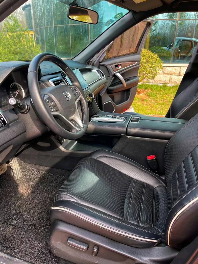 枣庄17年本田URV8