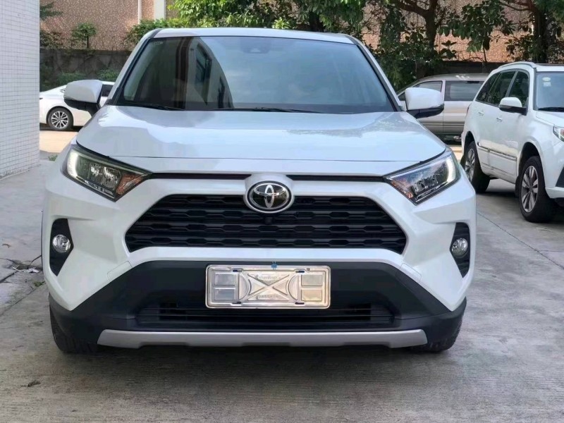 广州22年丰田RAV4荣放1