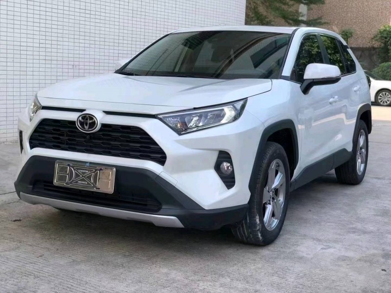 广州22年丰田RAV4荣放2