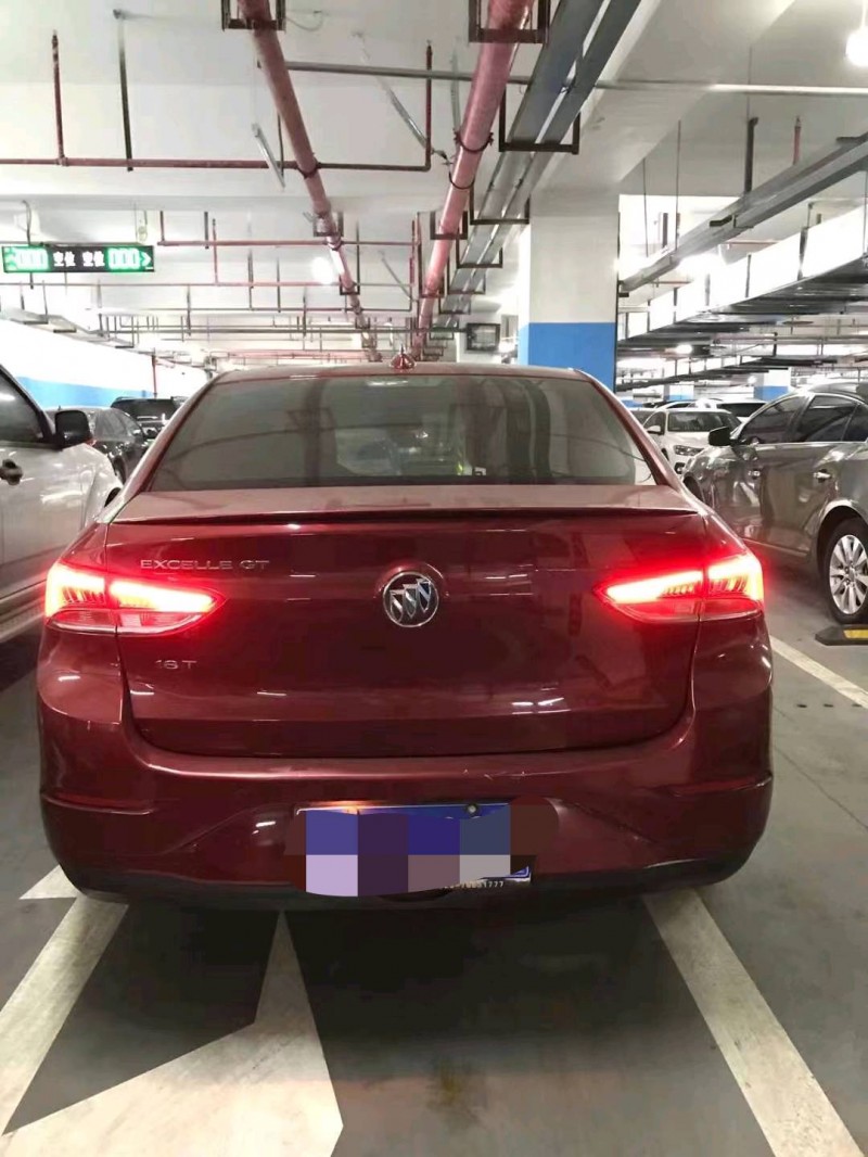 重庆18年别克英朗3