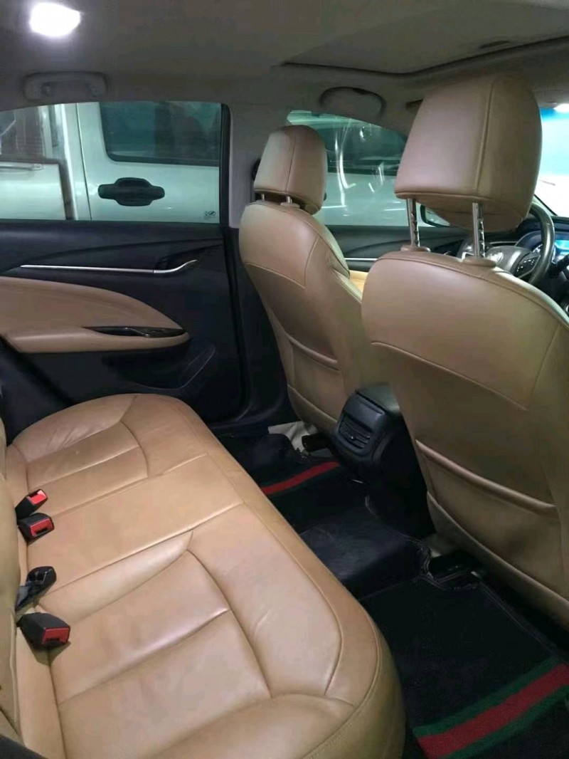 重庆18年别克英朗2