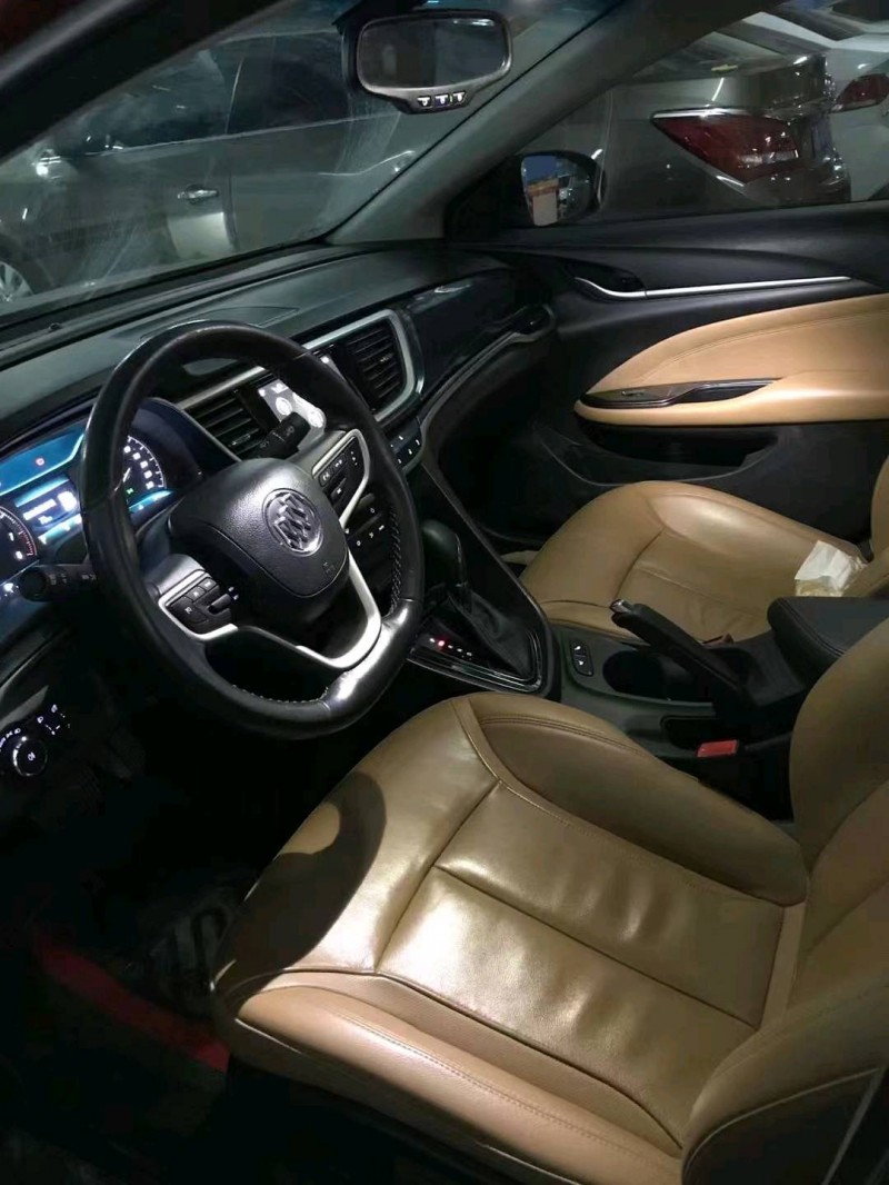 重庆18年别克英朗7