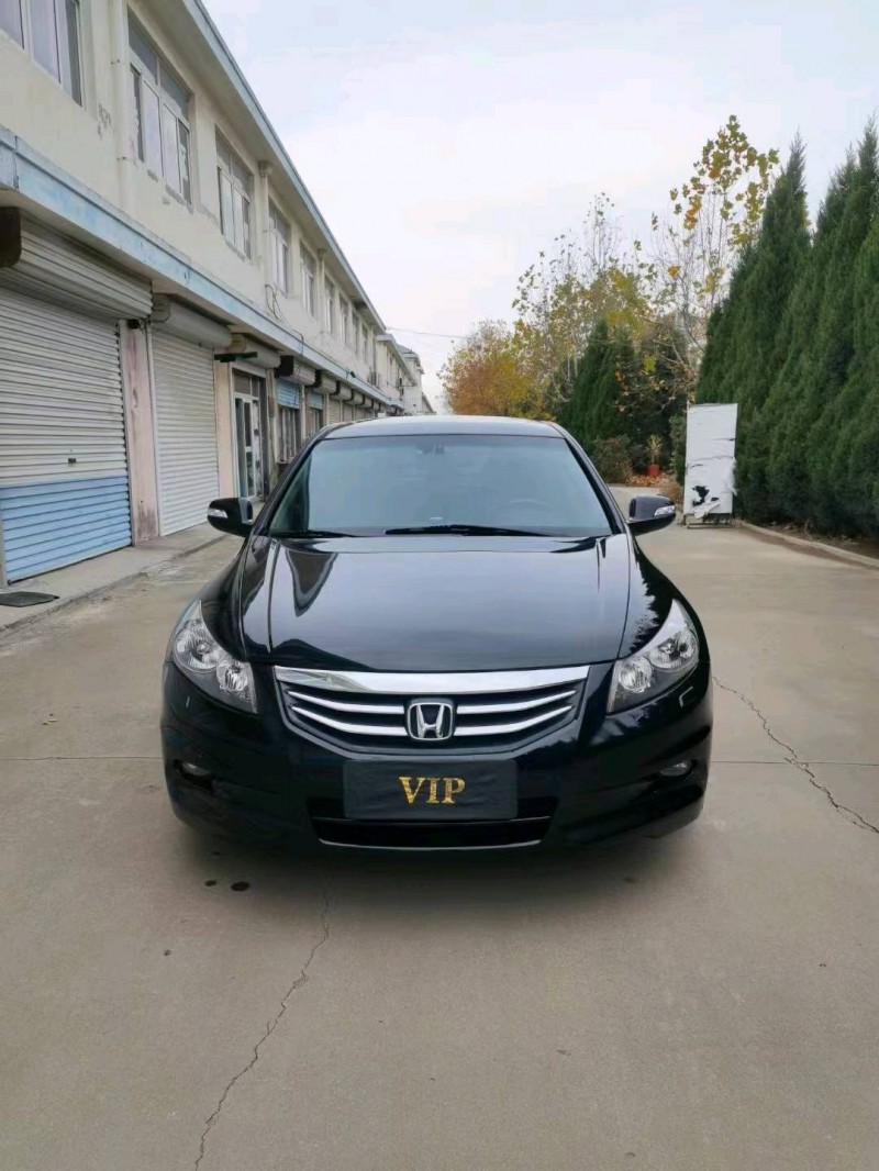 枣庄12年本田雅阁1