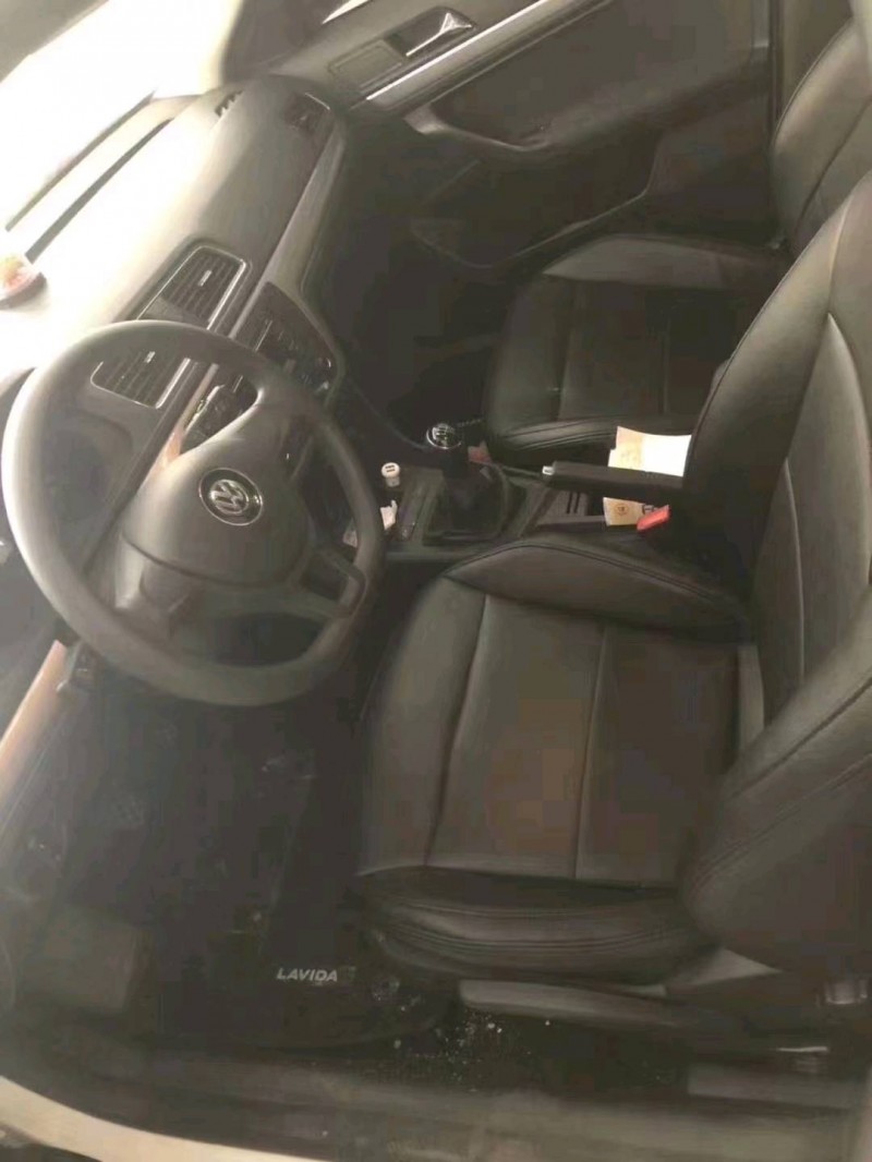 北京17年大众朗逸5