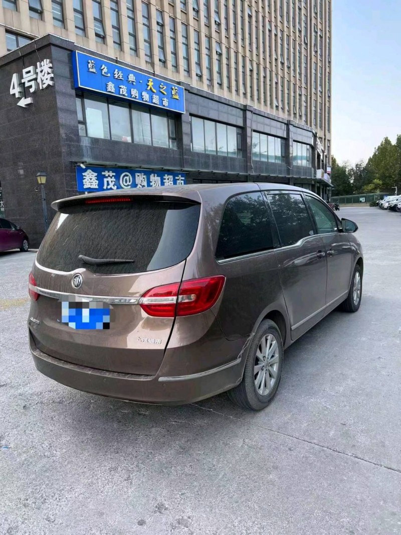 枣庄19年别克GL86