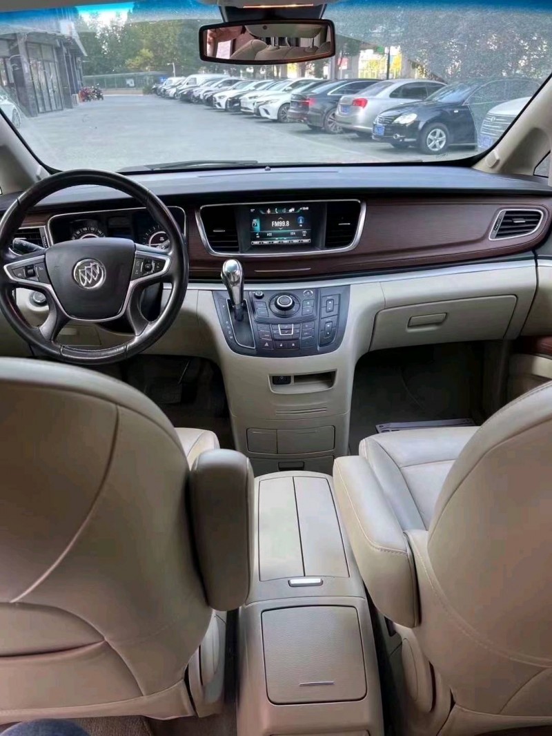 枣庄19年别克GL88