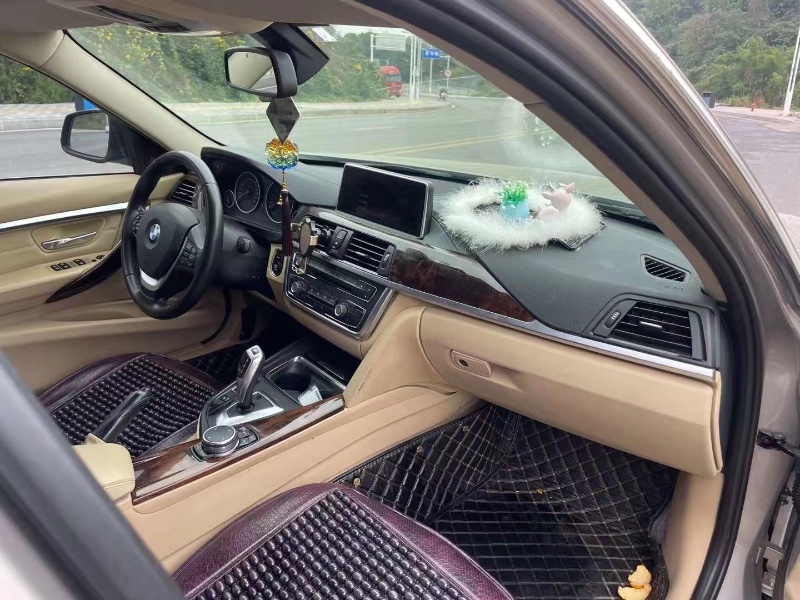 重庆14年宝马3系7