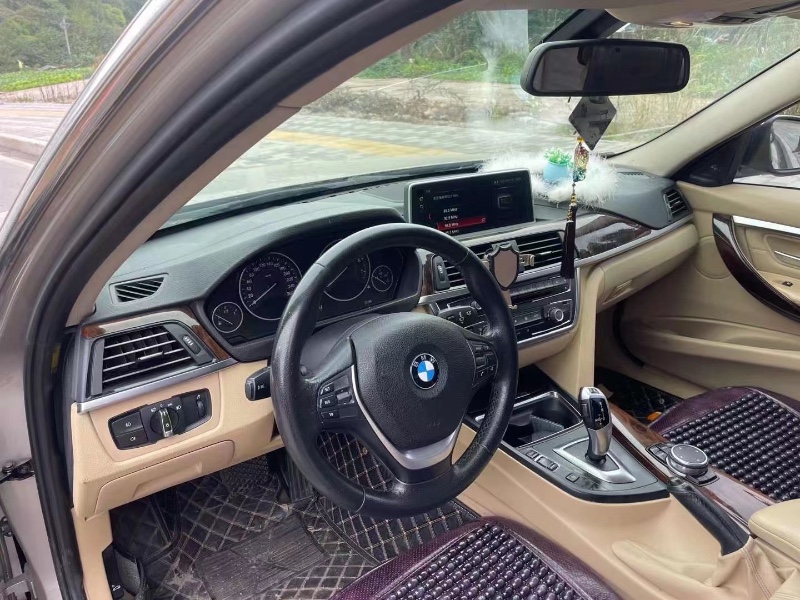 重庆14年宝马3系8