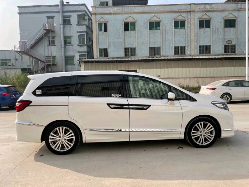 东莞19年本田艾力绅8