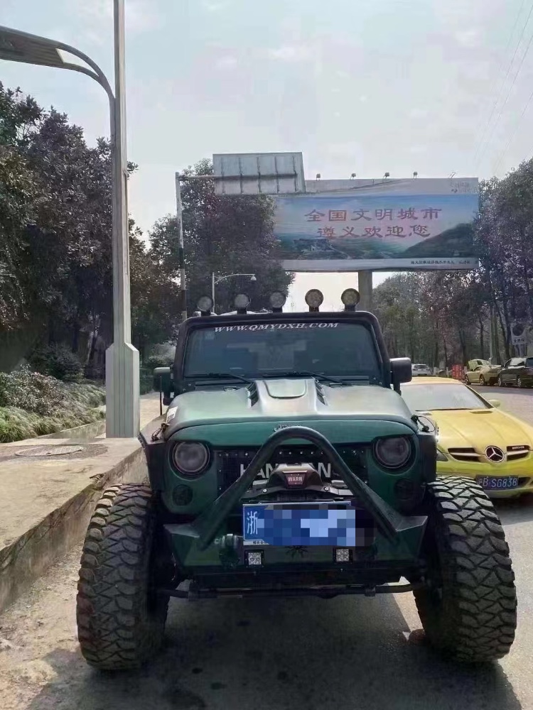 遵義09年Jeep牧馬人1