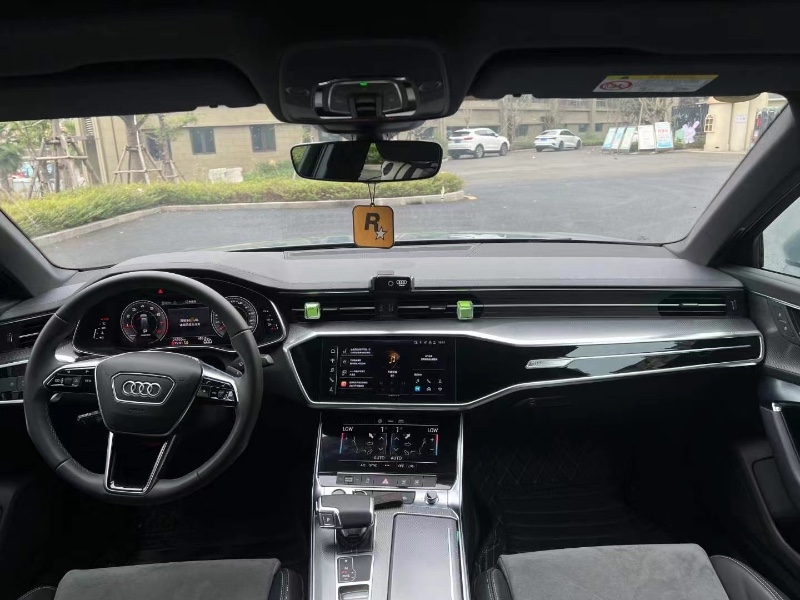 重庆21年奥迪A6L3