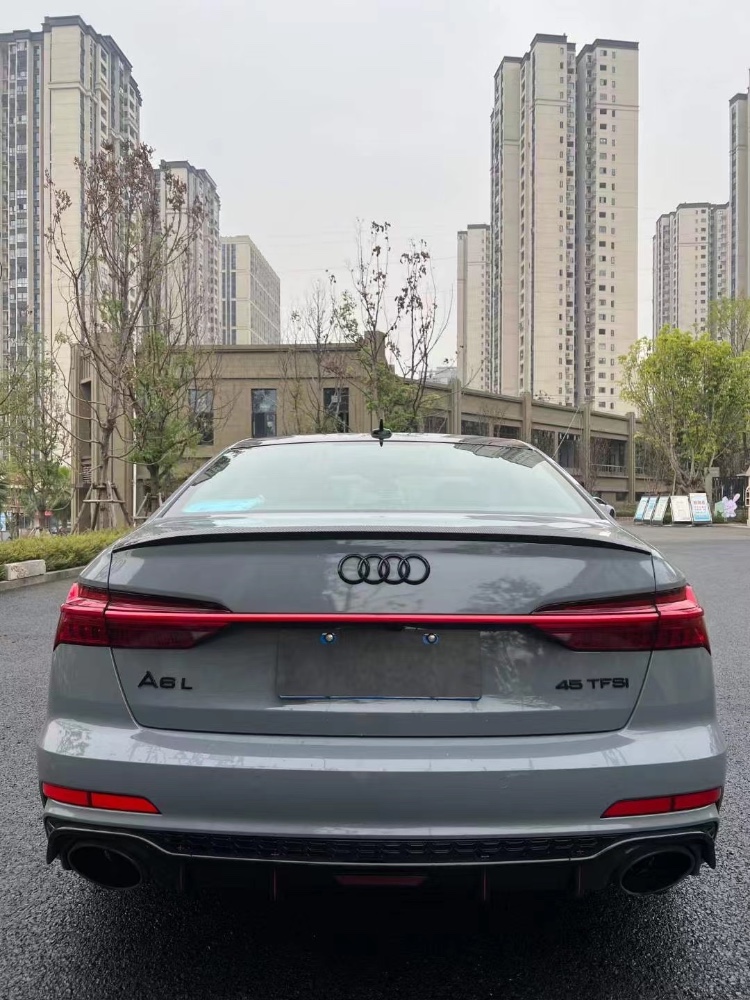重庆21年奥迪A6L8