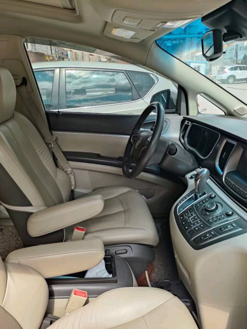 太原13年别克GL86