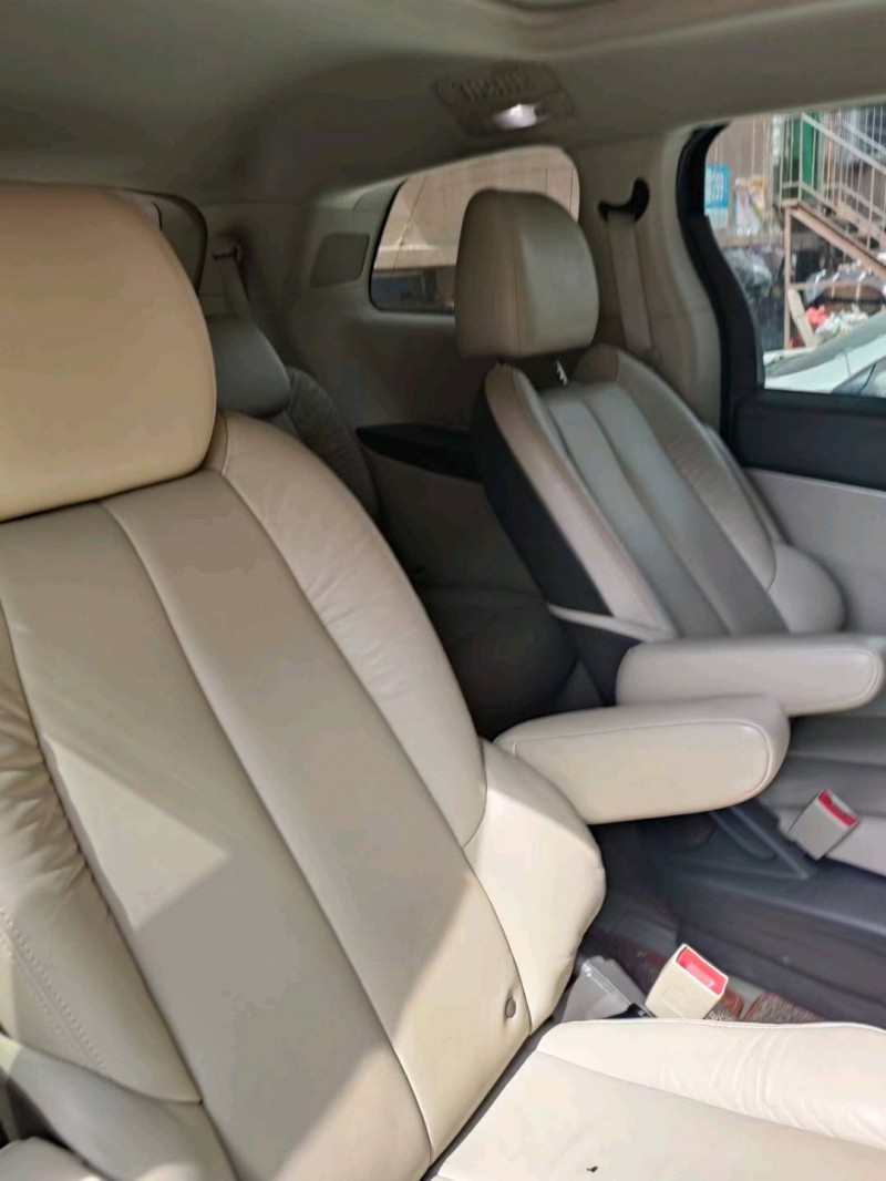 太原13年别克GL88