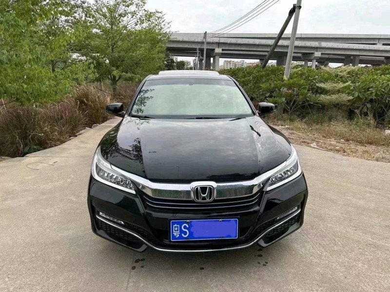 中山18年本田雅阁9