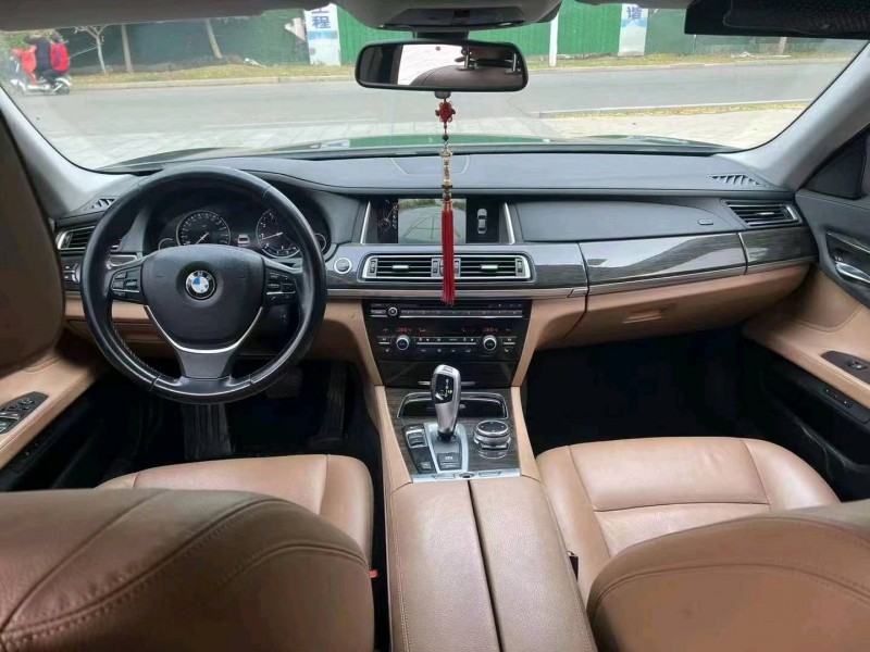 济宁14年宝马7系4