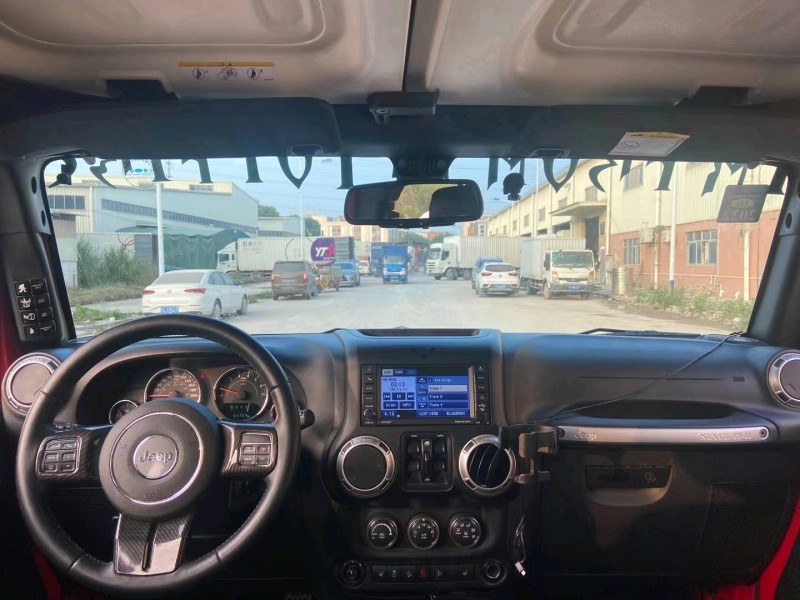 东莞16年Jeep牧马人6