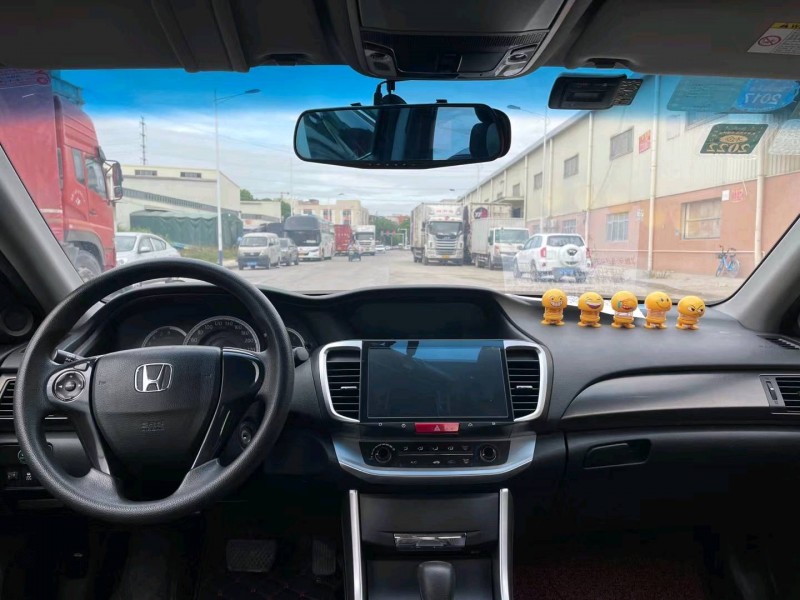 东莞16年本田雅阁4