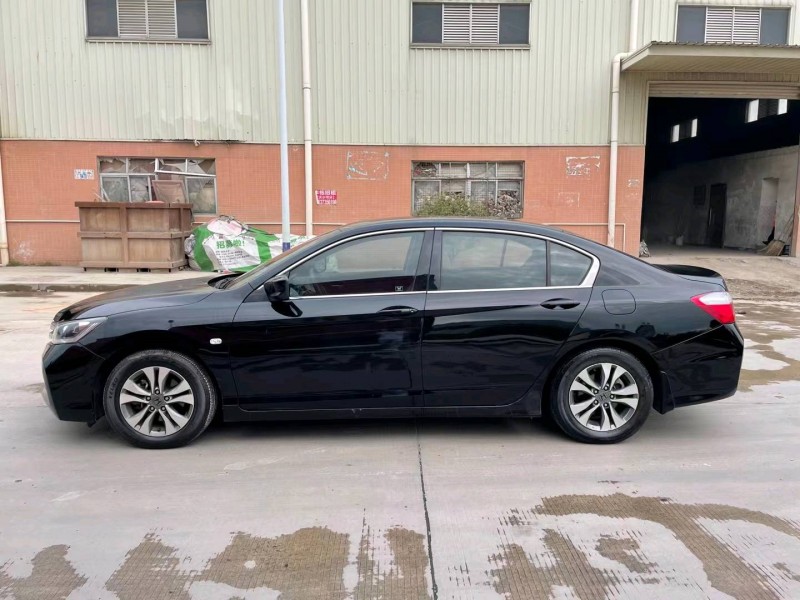 东莞16年本田雅阁2