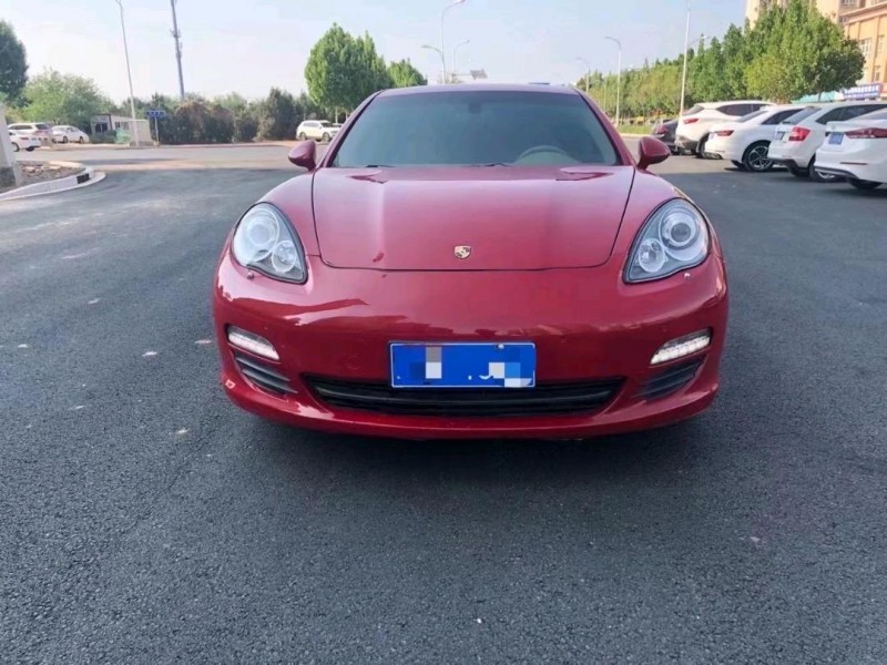 邯郸12年保时捷帕拉梅拉7