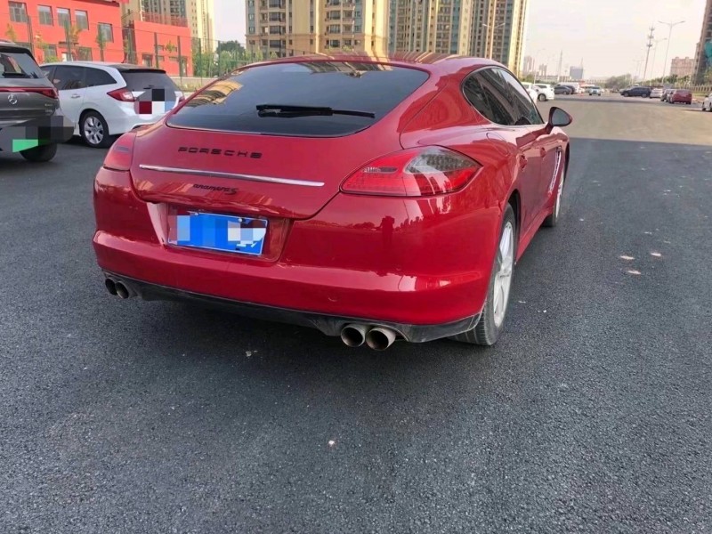 邯郸12年保时捷帕拉梅拉2