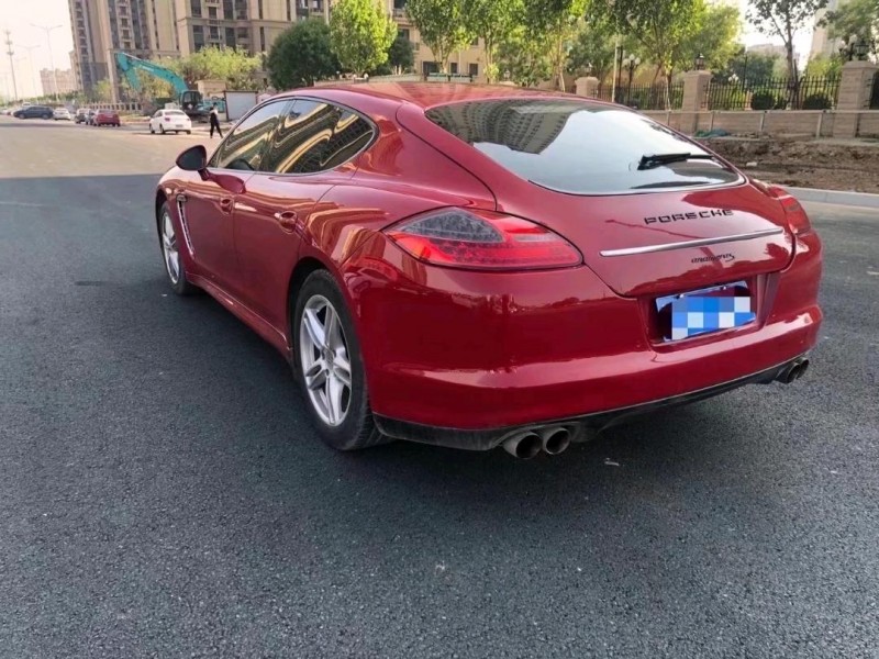 邯郸12年保时捷帕拉梅拉3