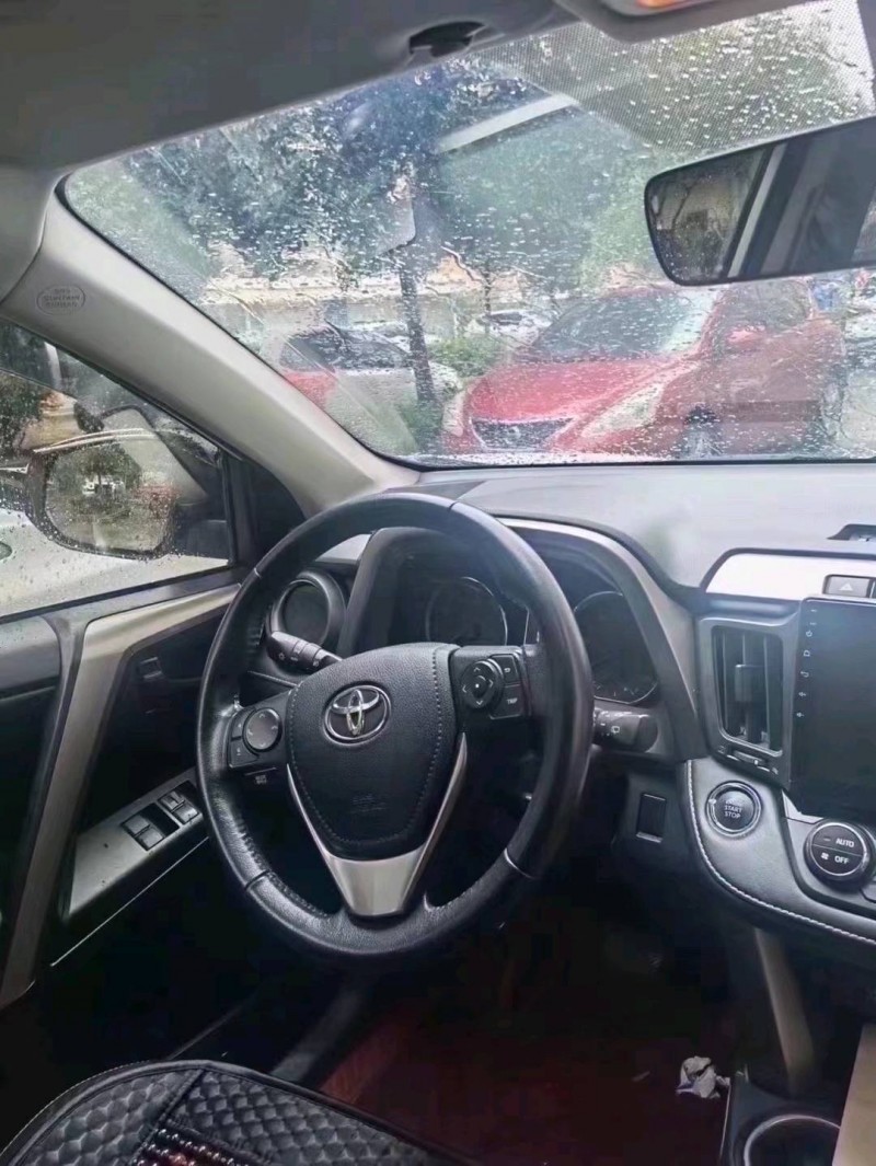 邯郸17年丰田RAV41