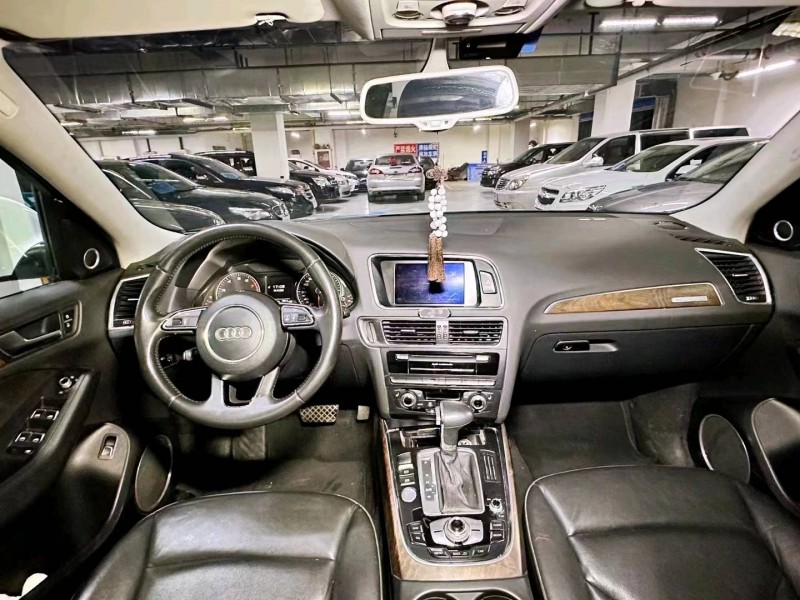 北京13年奥迪Q54