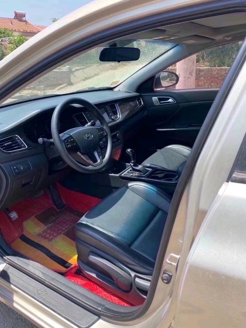 邯郸17年现代名图5