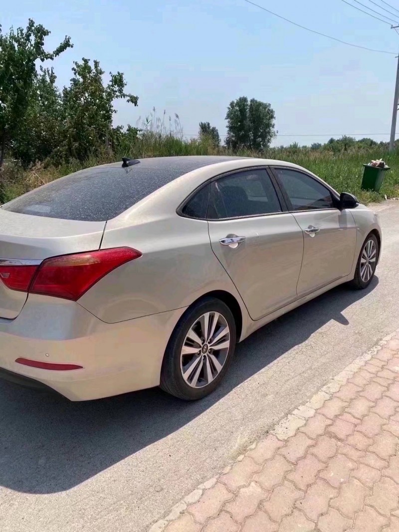 邯郸17年现代名图8