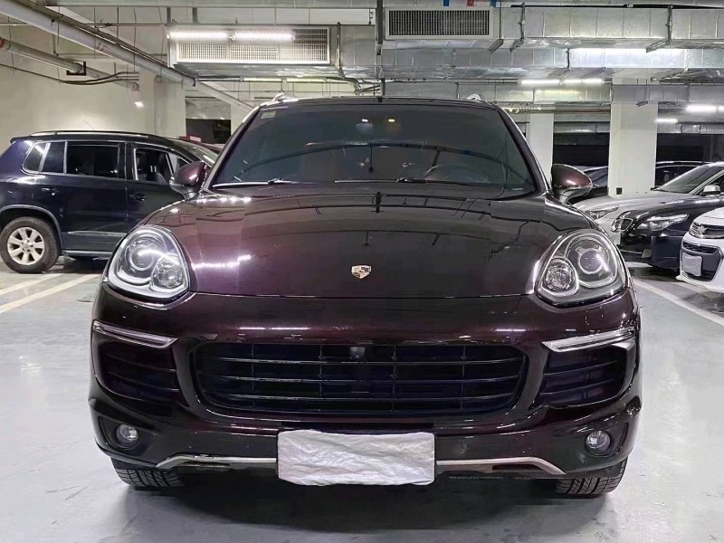 北京16年保时捷卡宴1