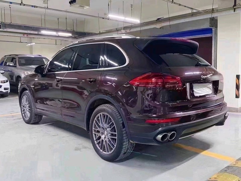 北京16年保时捷卡宴7