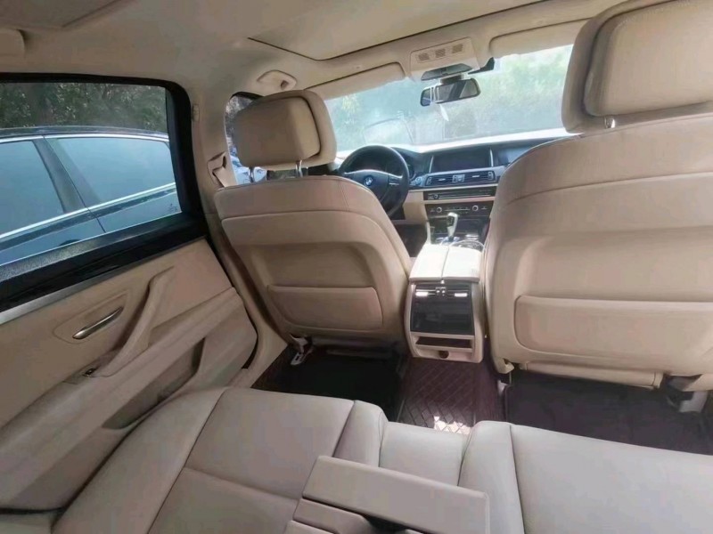 北京12年宝马5系5