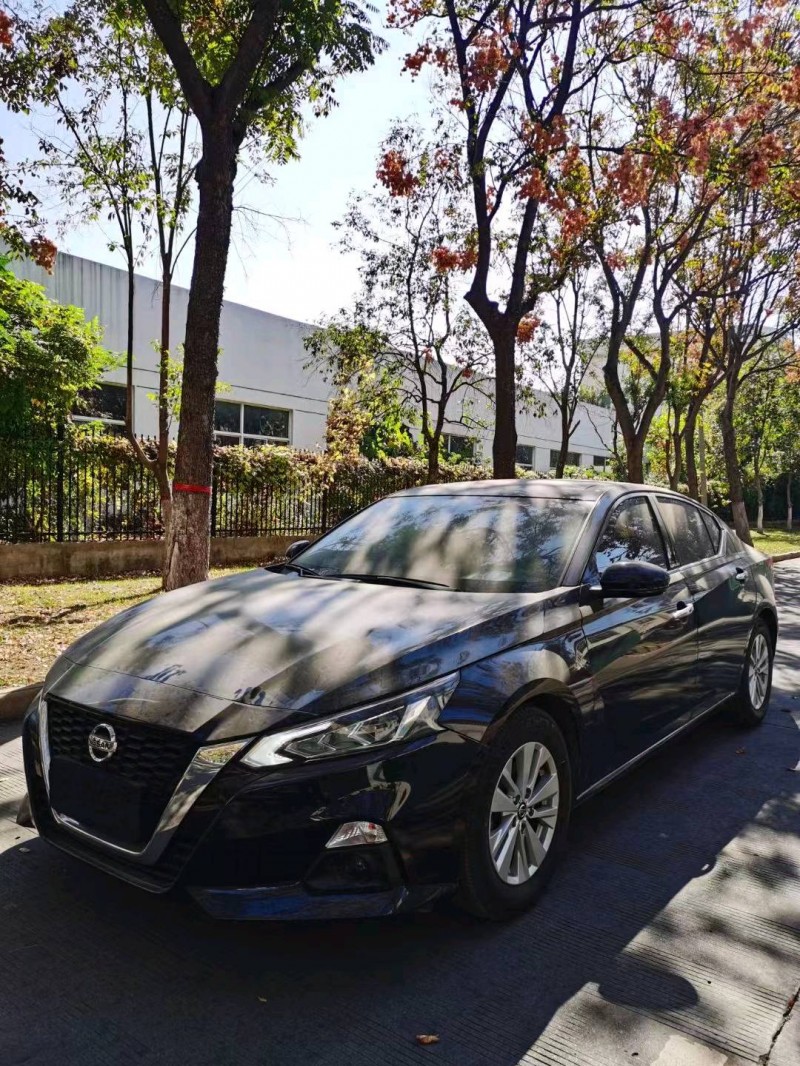 蘇州19年日產天籟2