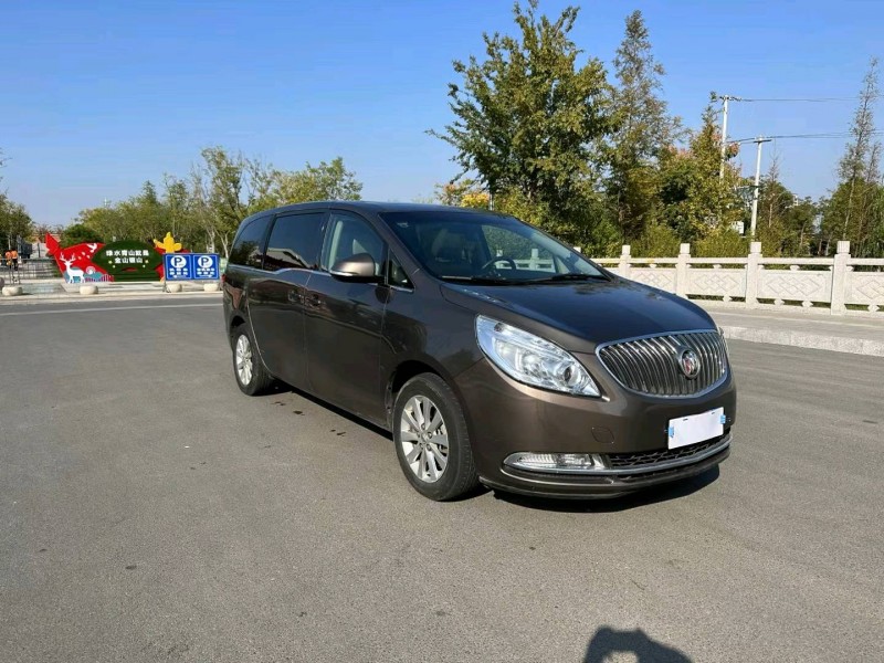 徐州16年别克GL82