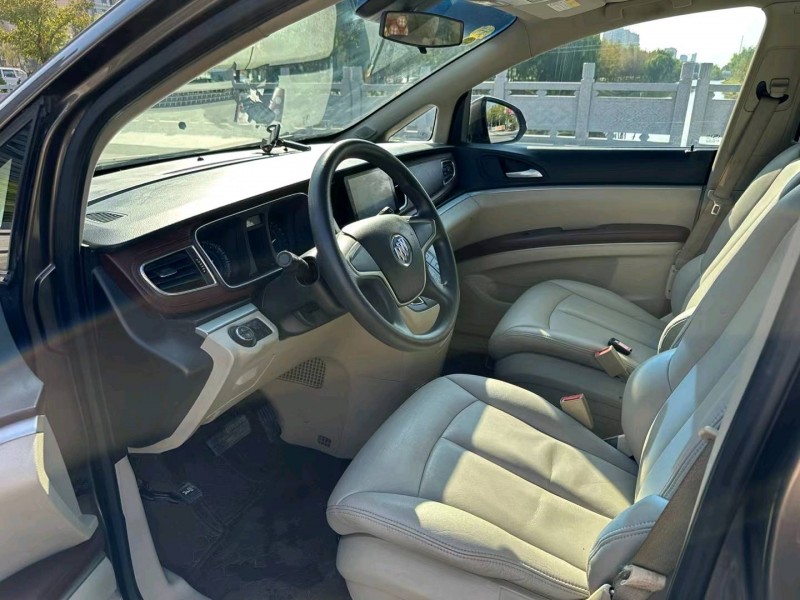 徐州16年别克GL89